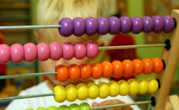 Le raisonnement logique chez l’enfant sourd avec ou sans handicap associé